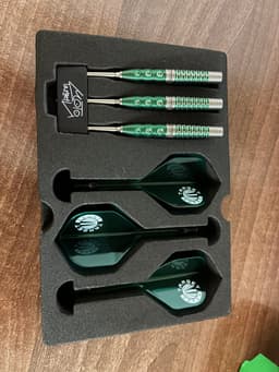 Target Japan Motomu Saka Xeno G1 Swiss Point 90% - Steel Tip Darts