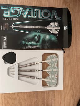 Target Rob Cross G1 Swiss Point 90% Steel Tip Darts